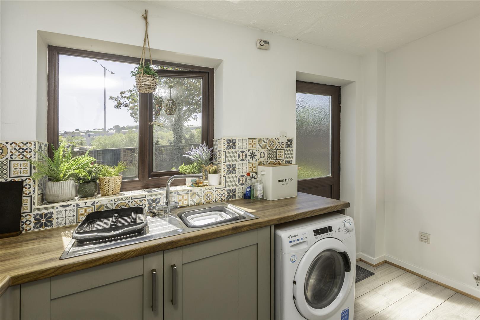 Clos Burlais, Cwmdu, Swansea, SA5 8LH